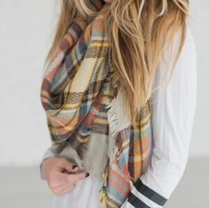 Evereve multi-color plaid oversized blanket scarf/ wrap/ shawl. Approx 57"
